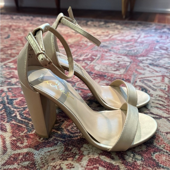 Lulu’s gold Ankle Strap Heels. Size 7 - Picture 3 of 6